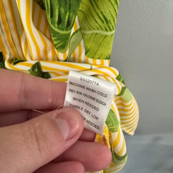 Market & Spruce Yellow & Greenery Printed High Neck Sleeveless Top Size Medium - Picture 7 of 7